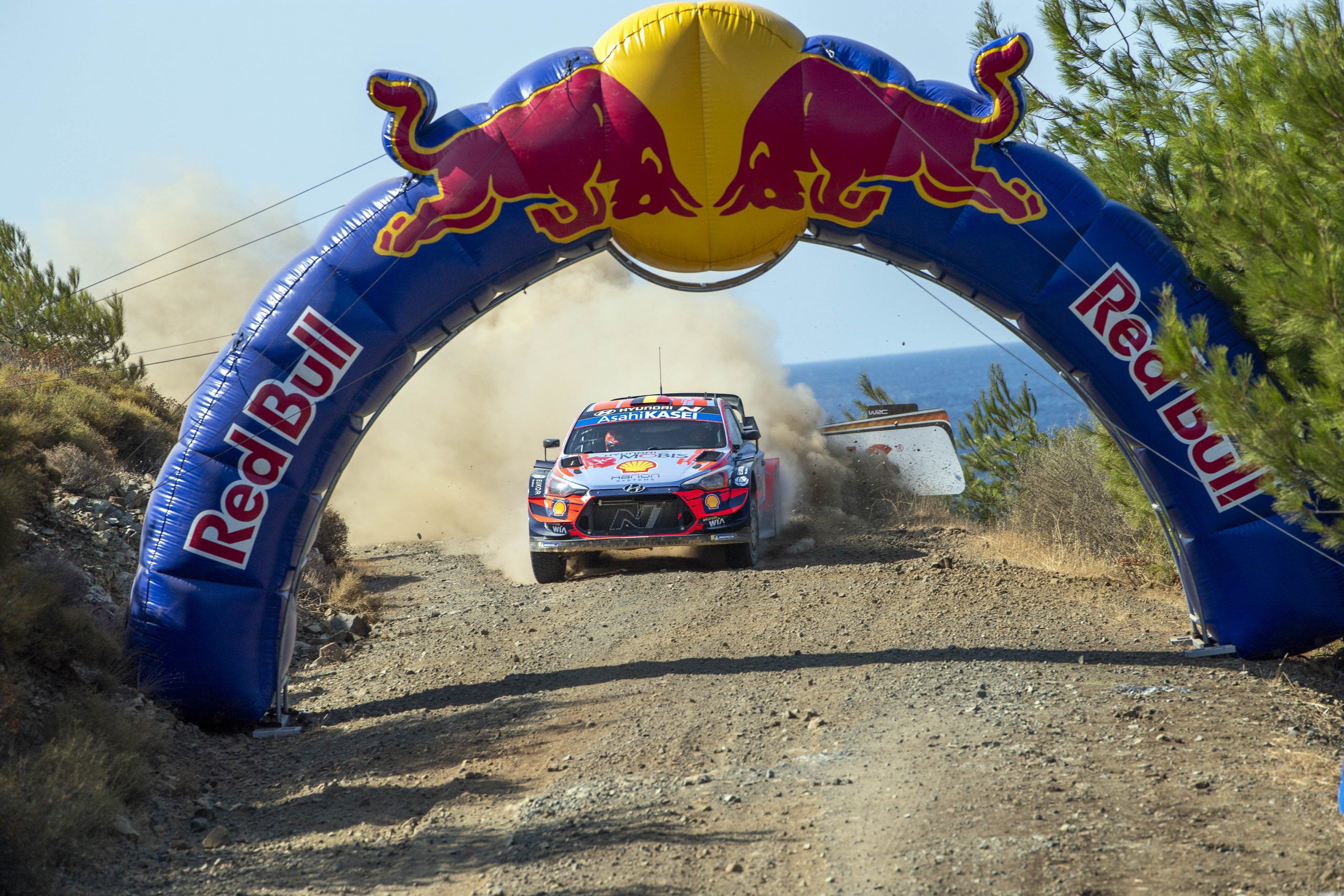 Thierry Neuville Takes Control After Dramatic Day At Rally Turkey